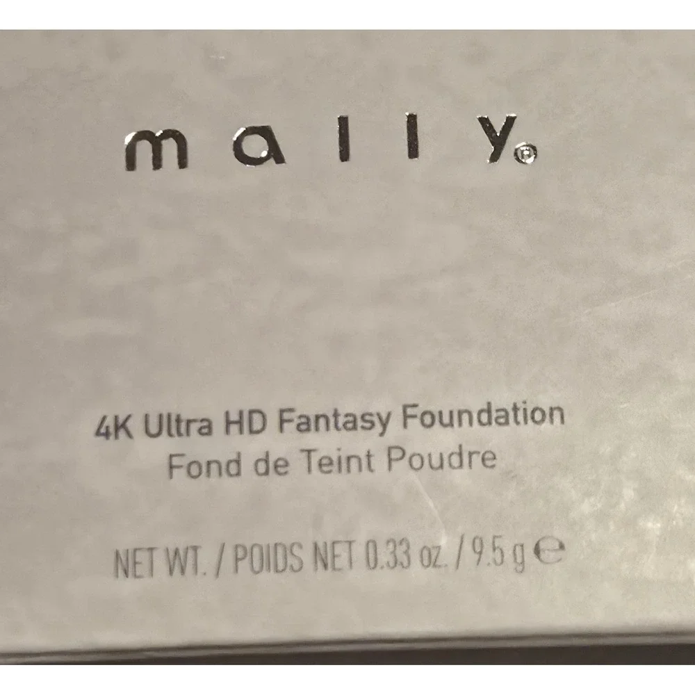 Mally 4K Ultra HD Fantasy Foundation Light Powder Foundation 0.33oz New Box